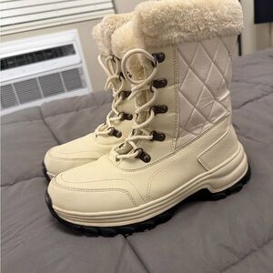 Women's Cream Winter Boots